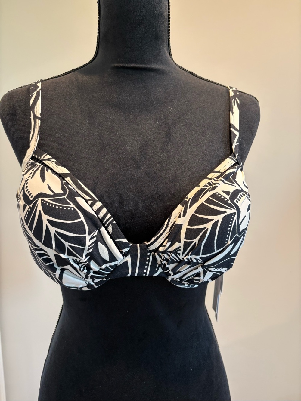 Bleu Rod Beattie Black & White Printed Underwire Bikini Top